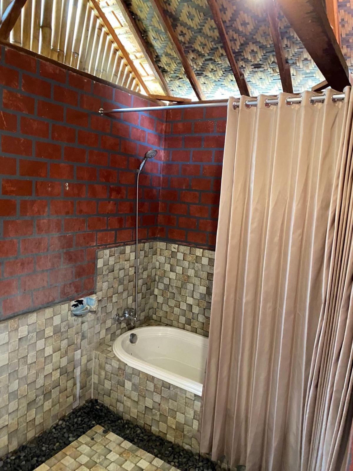 Villa Lumbung Ayu Sari & Spa การางาเซ็ม ภายนอก รูปภาพ